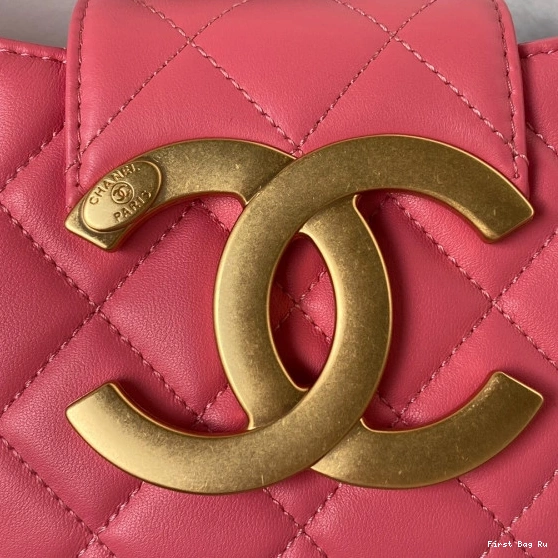 First Bag Ru MESSENGER CHANEL BAG SMALL 0726